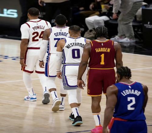 NBA,里夫斯精准,出手,百家乐网站,百家乐官网,百家乐平台,在线百家乐,真人百家乐,百家乐投注,百家乐直播